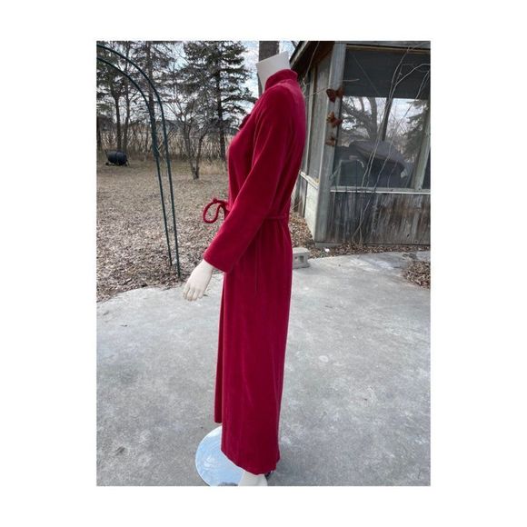 Vintage | 70s DIamond Tea Velvet Robe Burgundy Half-Zip Dressing Gown By Diane D - Picture 5 of 16